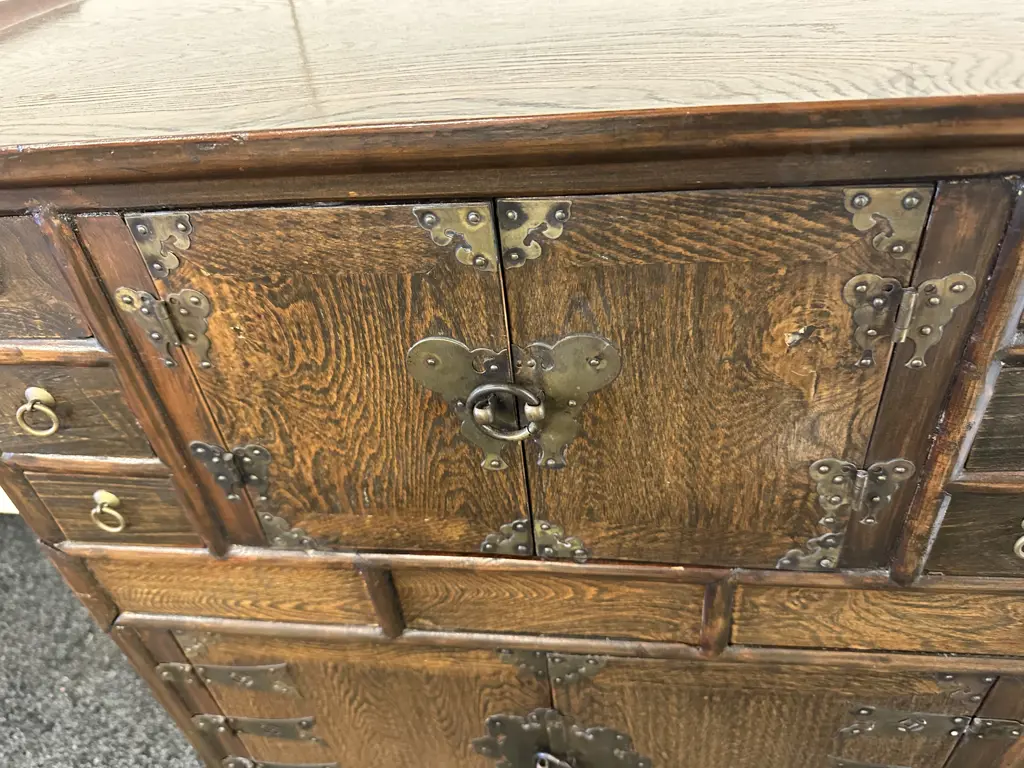 Chinese Chinoiserie Oak Cabinet 4 Door, Six Drawers. H80,W73,D32cm. Image 1++