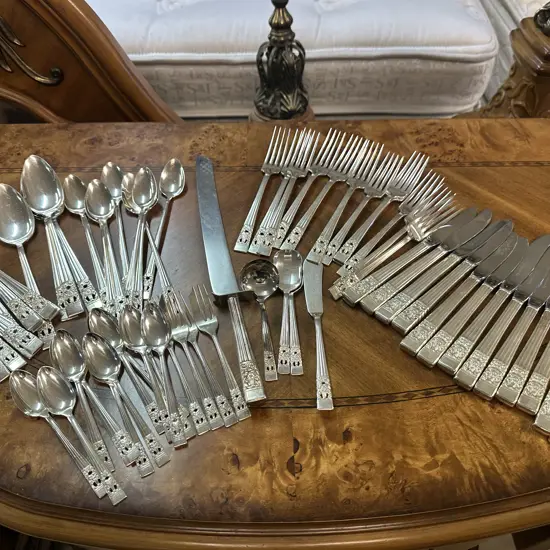 71 Pieces Assorted Vintage Community Cutlery