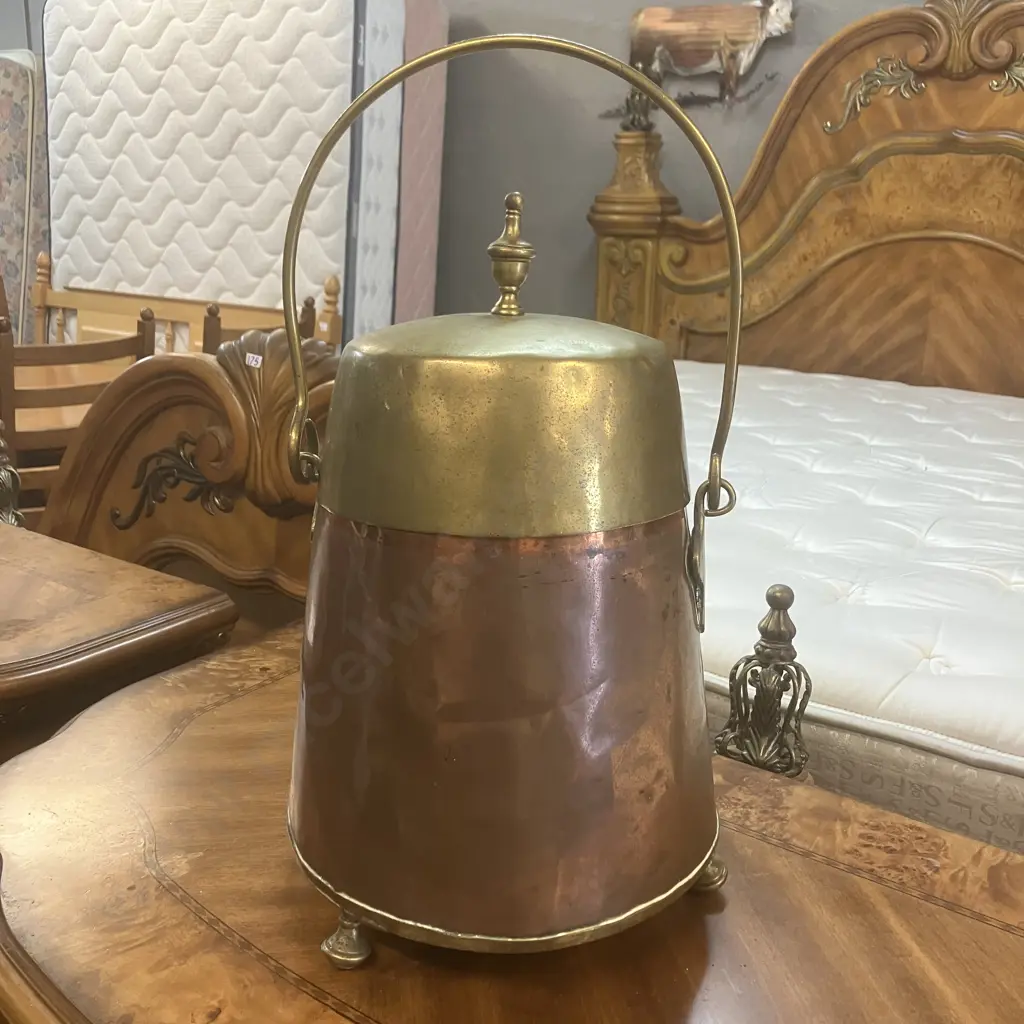 Antique Copper Brass Claw Footed Dovetailed Lidded Bucket Coal Scuttle. H45cm Image 1++