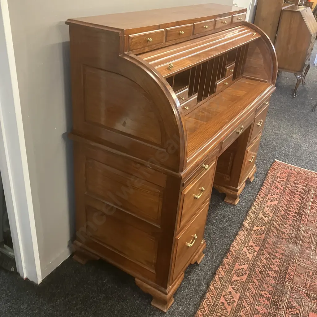 Stunning Modern Mahogany Rolltop Secretaire Kneehole Desk, 14 Drawers, Brass Handles, 2 x Pull Out Slides, Image 1++