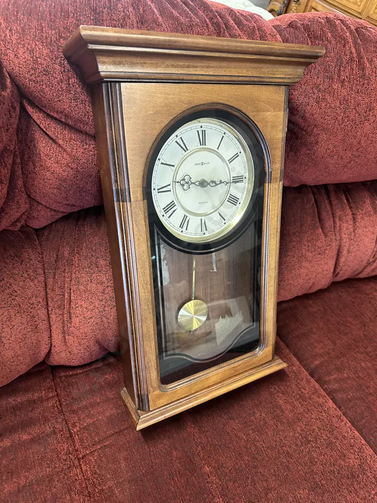 Howard Miller Mahogany Cased Westminster Wall Clock. 66 x 38cm (Battery Operated) Image 1++