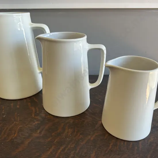 Crown Lynn Potteries Jugs x3 Graduated Sizes 
