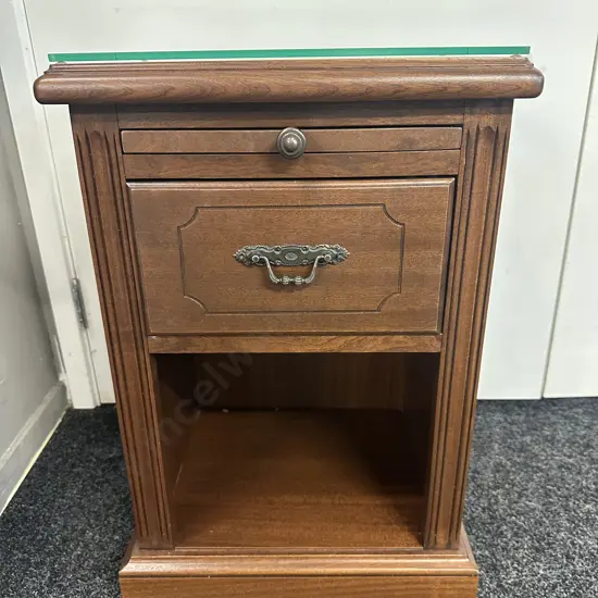 Mahogany Bedside/Table Pull Out Tray Single Drawer & Marble Effect Inlay With Glass Top H62,W41,D31cm.