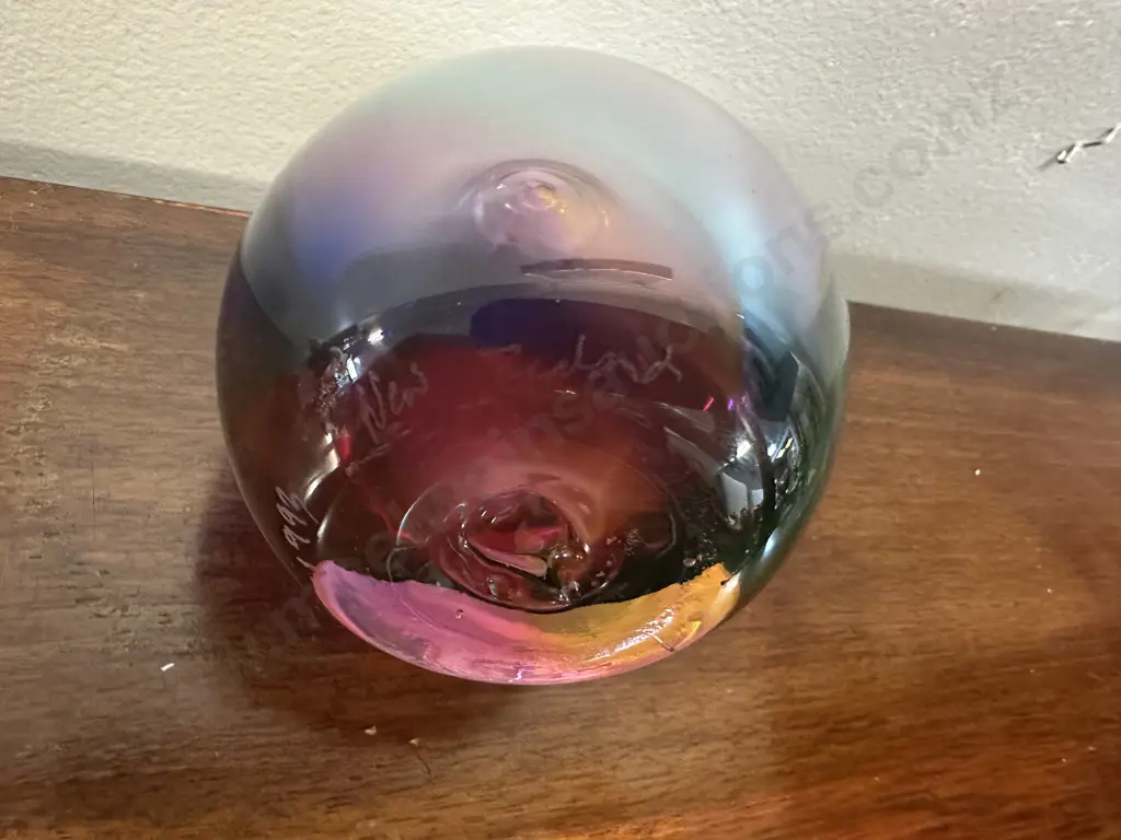Signed Peter Raos Art Glass Pear Paper Weight  Image 1++
