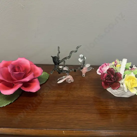 Royal Doulton Flower Basket, Handblown Glass Bird Ornament & Capidimonte Rose