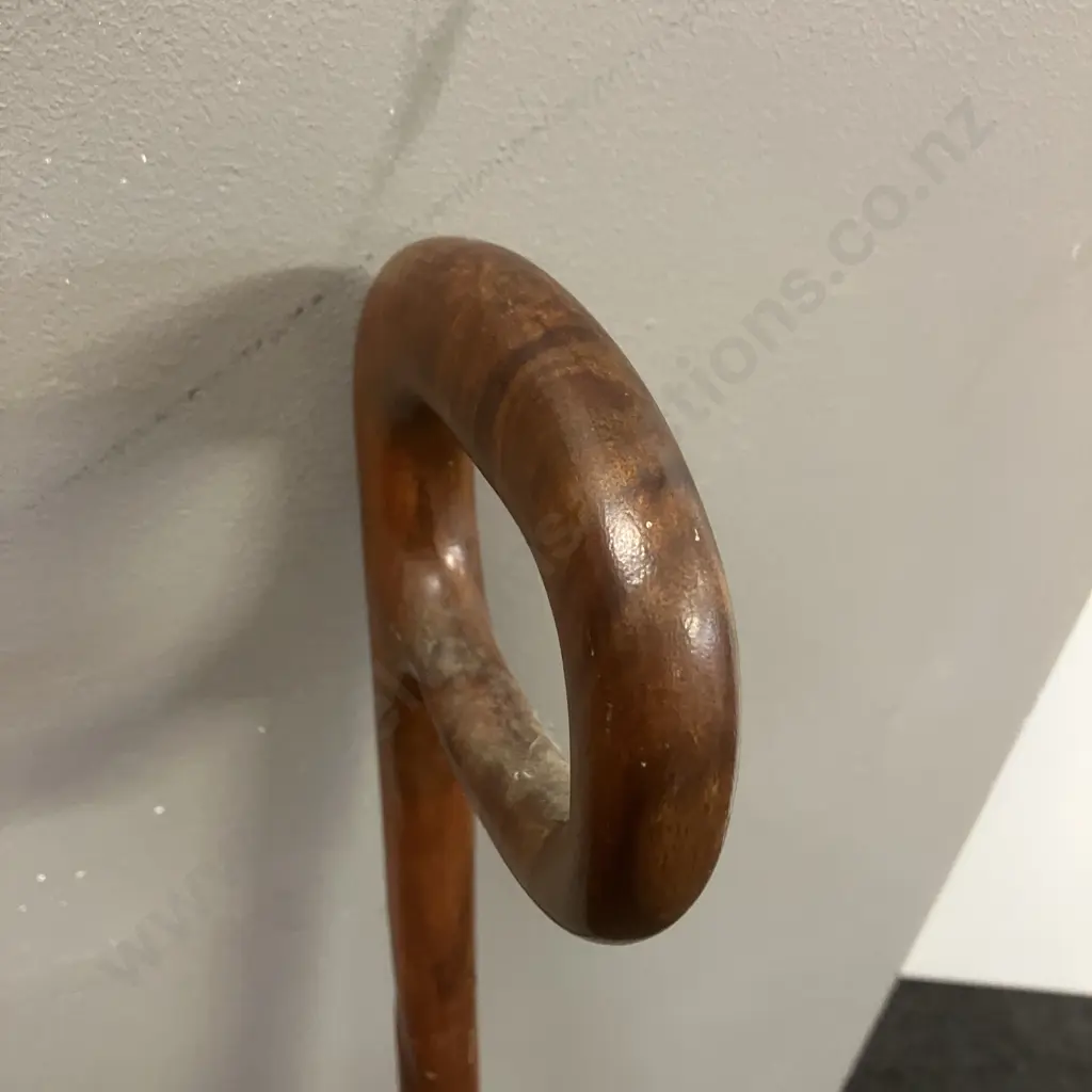 Vintage Walking Stick With Round Handle & Carved Shaft. H93cm Image 1++