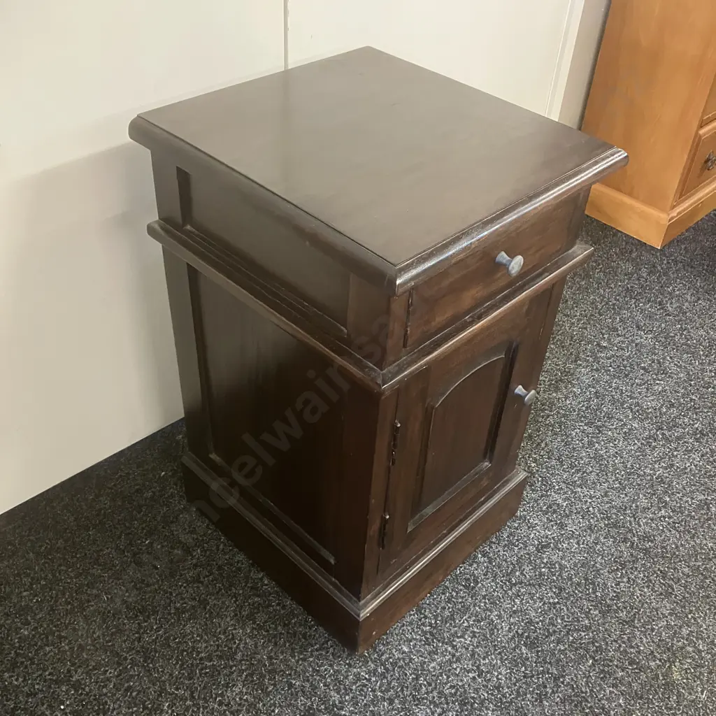 Wooden Nightstand - Metal Knob Handles, Single Drawer & Door. H65 W39 D39.5cm Image 1++