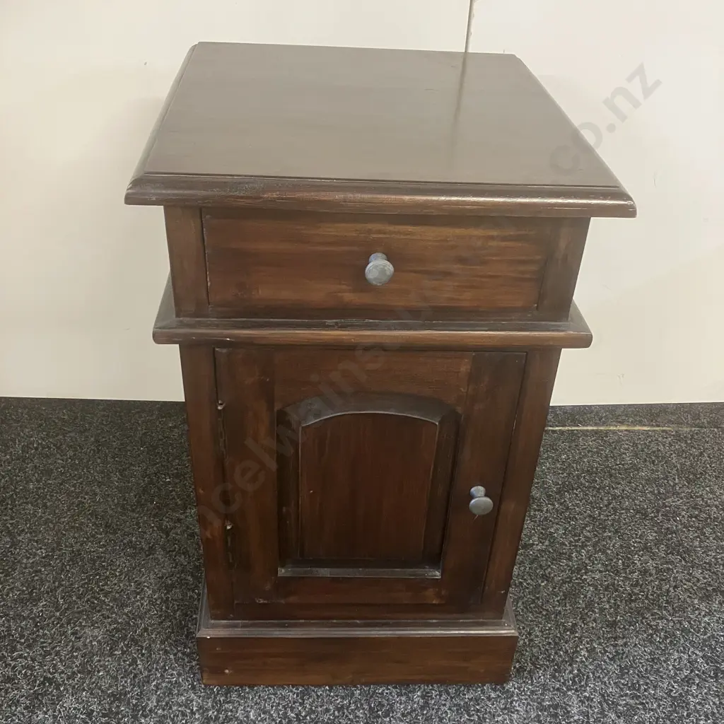 Wooden Nightstand - Metal Knob Handles, Single Drawer & Door. H65 W39 D39.5cm Image 1++