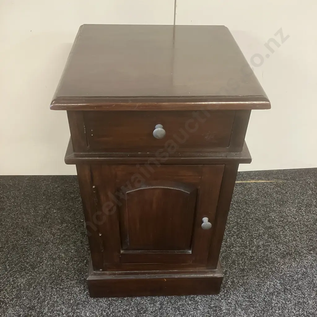 Wooden Nightstand - Metal Knob Handles, Single Drawer & Door. H65 W39 D39.5cm Image 1++