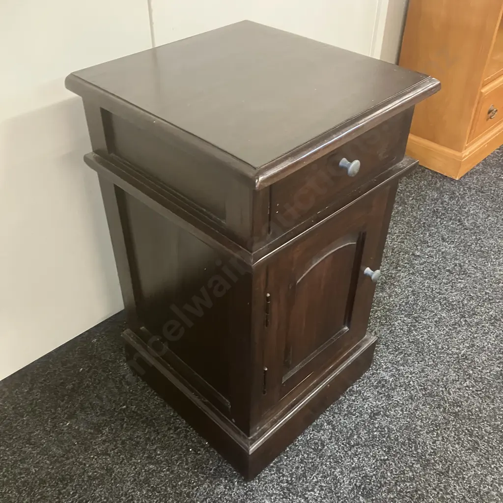 Wooden Nightstand - Metal Knob Handles, Single Drawer & Door. H65 W39 D39.5cm Image 1++