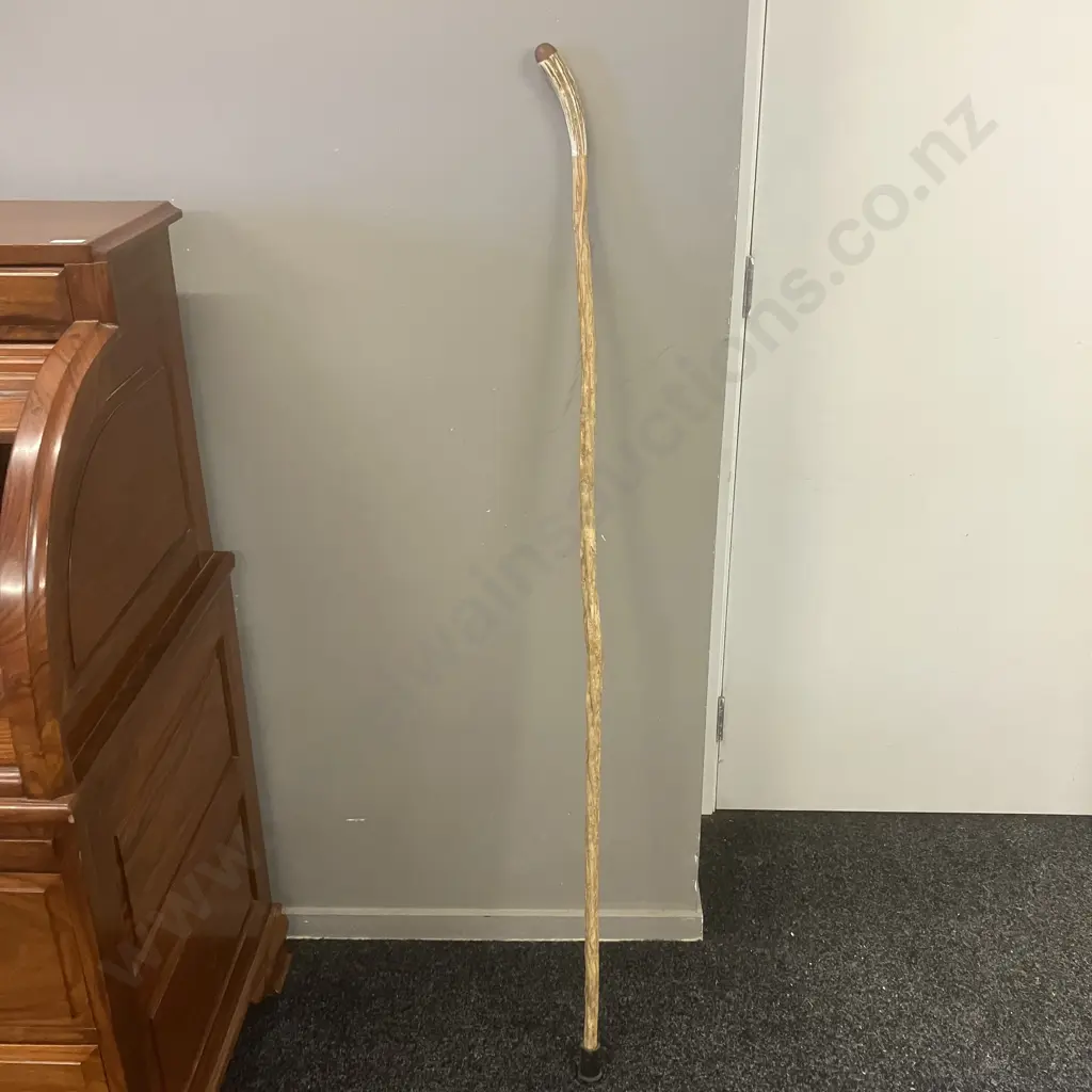 Walking Stick With Slightly Curved Antler & Wood Handle. 139cm Image 1++