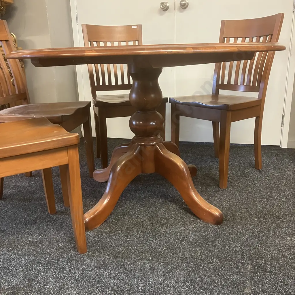 Round Rimu Pedestal Dining Table (76 x 119cm) With Set of 6 Wooden Vertical Slat Curved Back Dining Chairs Image 1++