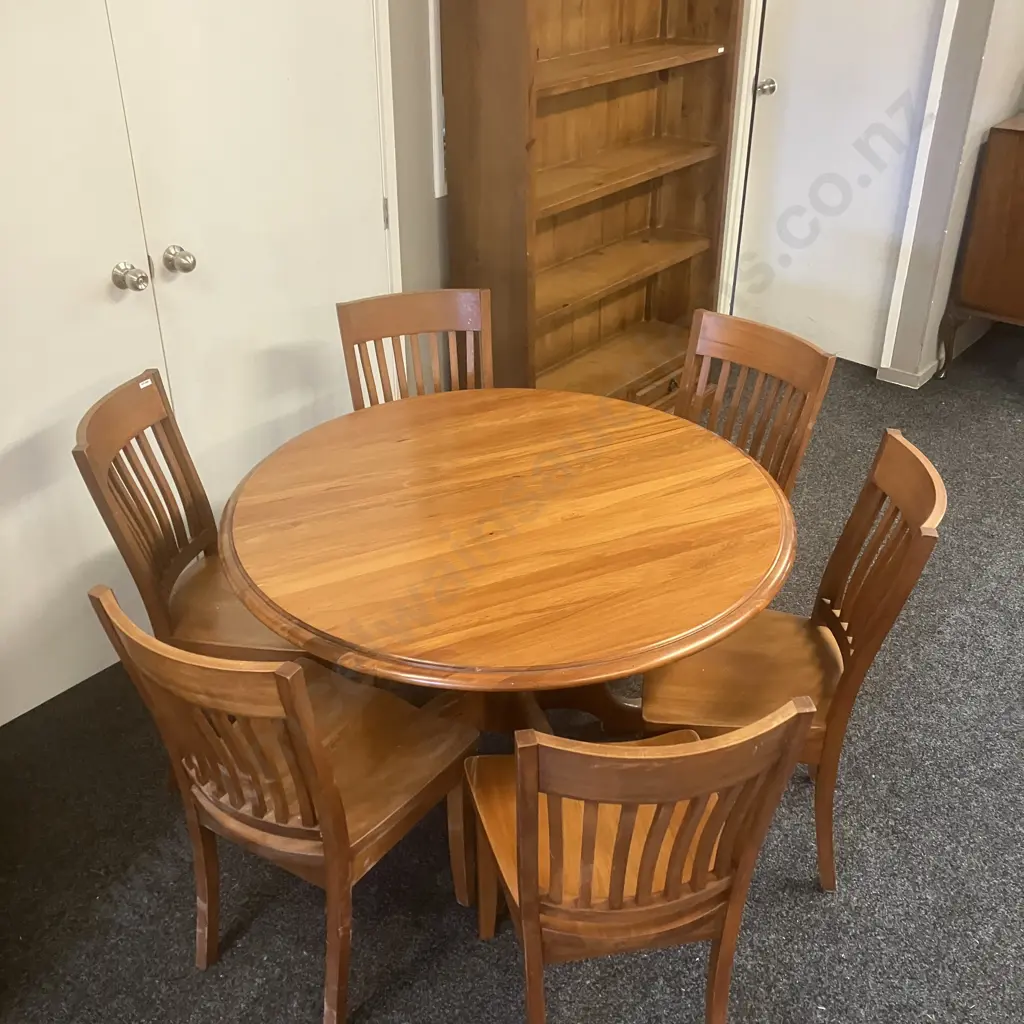 Round Rimu Pedestal Dining Table (76 x 119cm) With Set of 6 Wooden Vertical Slat Curved Back Dining Chairs Image 1++