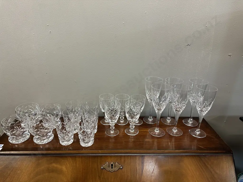 Selection of Crystal Glasses - Wine, Sherry Etc Image 1++