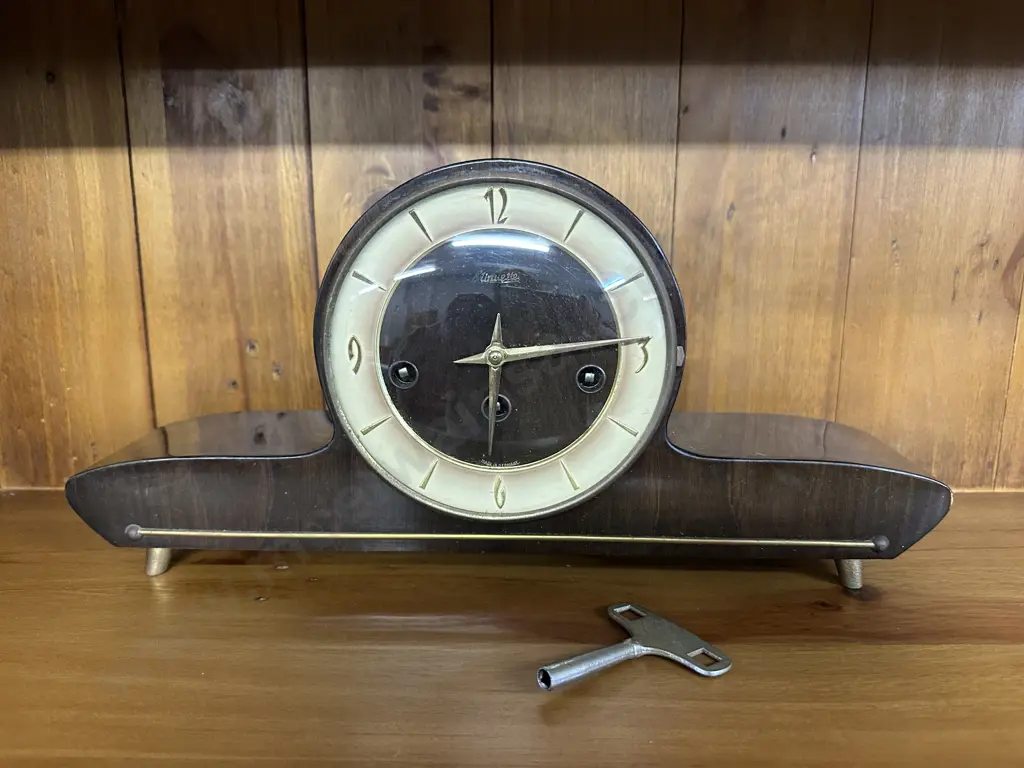 German Mid Century Klinuette Mantle With Key  Image 1++