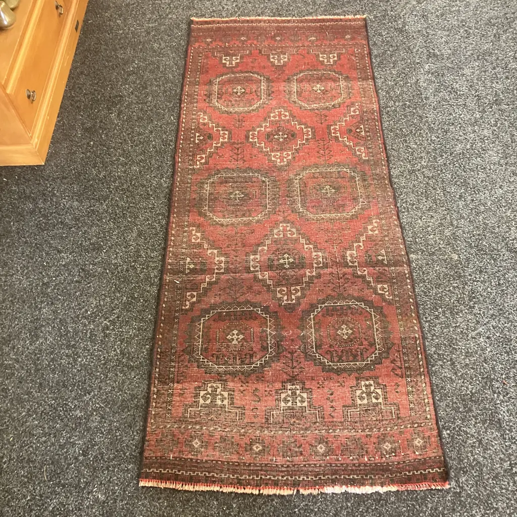 Vintage Persian Rug Runner. 188 x 76cm (Damaged) Image 1++