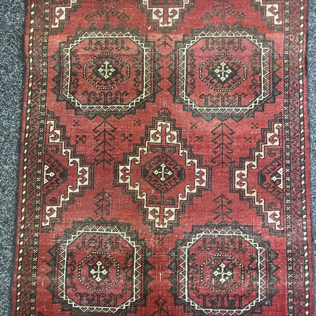 Vintage Persian Rug Runner. 188 x 76cm (Damaged) Image 1++