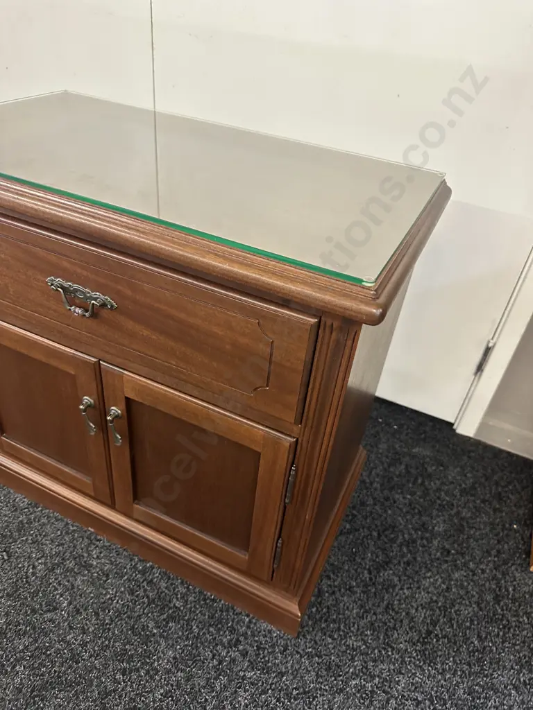 Mahogany Two Door, Single Drawer Cabinet With Glass Top H64,W70,D38cm. Image 1++