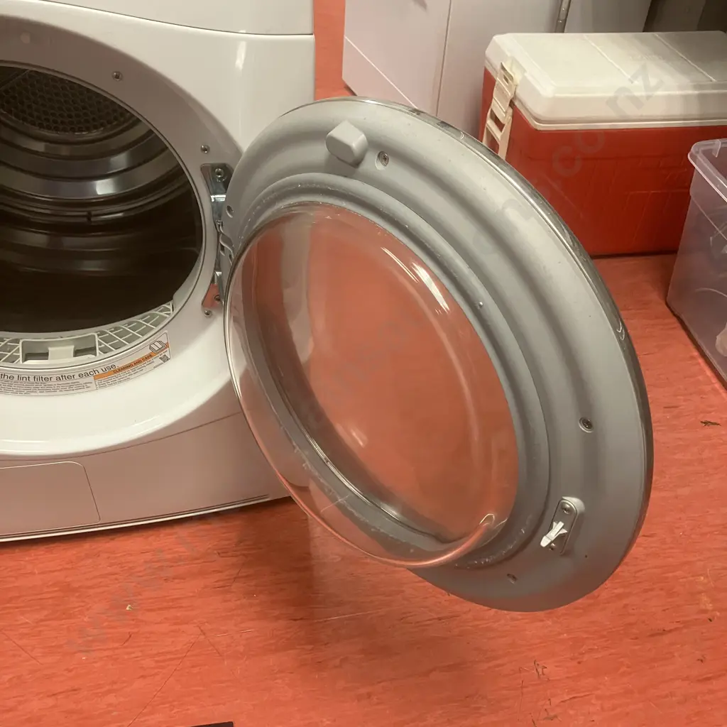 LG 8Kg Condenser Dryer with Tag On Function TD-C80NPW Image 1++