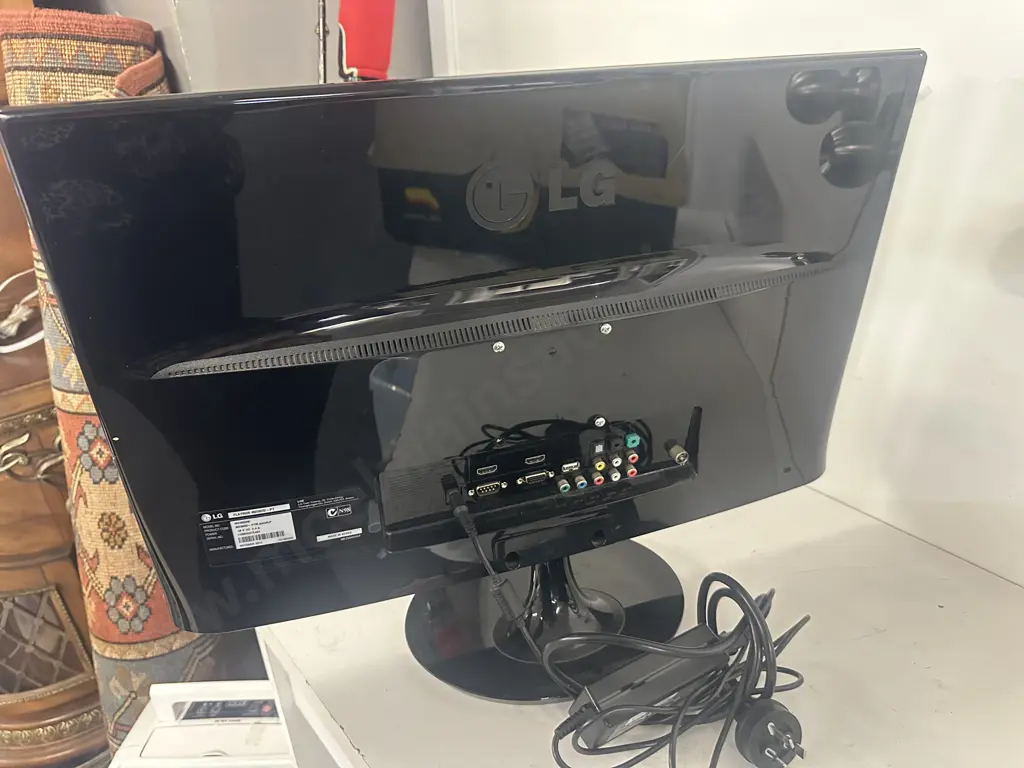 LG Monitor TV Flatron M2380D Image 1++