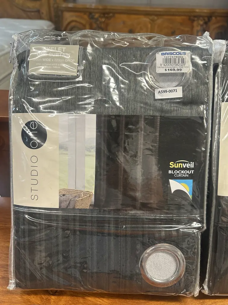 Studio One Eyelet Curtain Image 1++