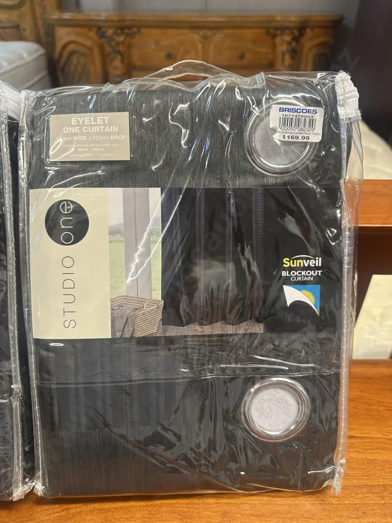 Studio One Eyelet Curtain Image 1++