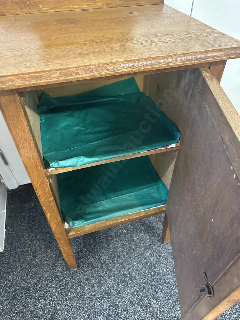 Vintage Arts & Crafts Bedside Cabinet H89,W48,D38cm. Image 1++