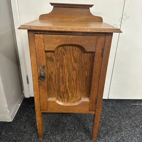 Vintage Arts & Crafts Bedside Cabinet H89,W48,D38cm.