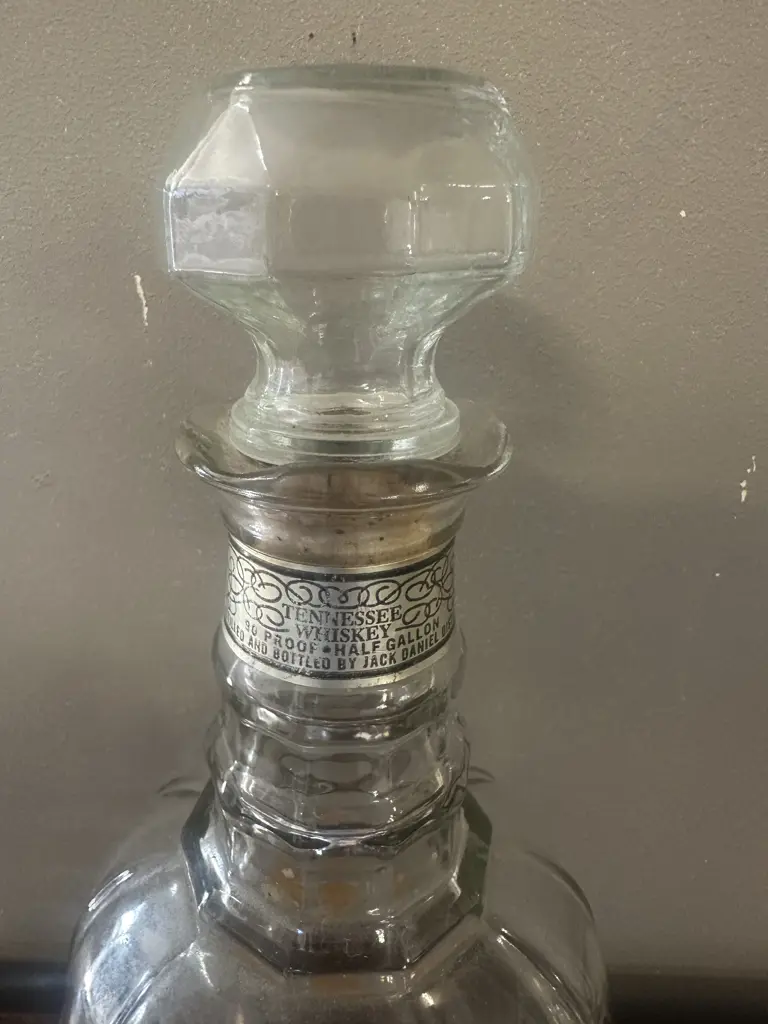 Vintage Jack Daniels Decanter 'Old No 7' H33cm. Image 1++
