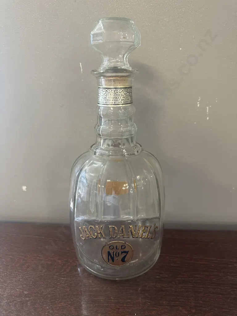 Vintage Jack Daniels Decanter 'Old No 7' H33cm. Image 1++