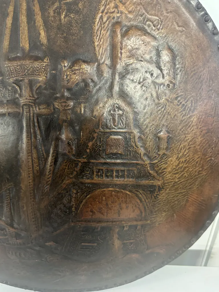 Round Vintage Oak Leather Domed Artwork Dia58cm. Image 1++