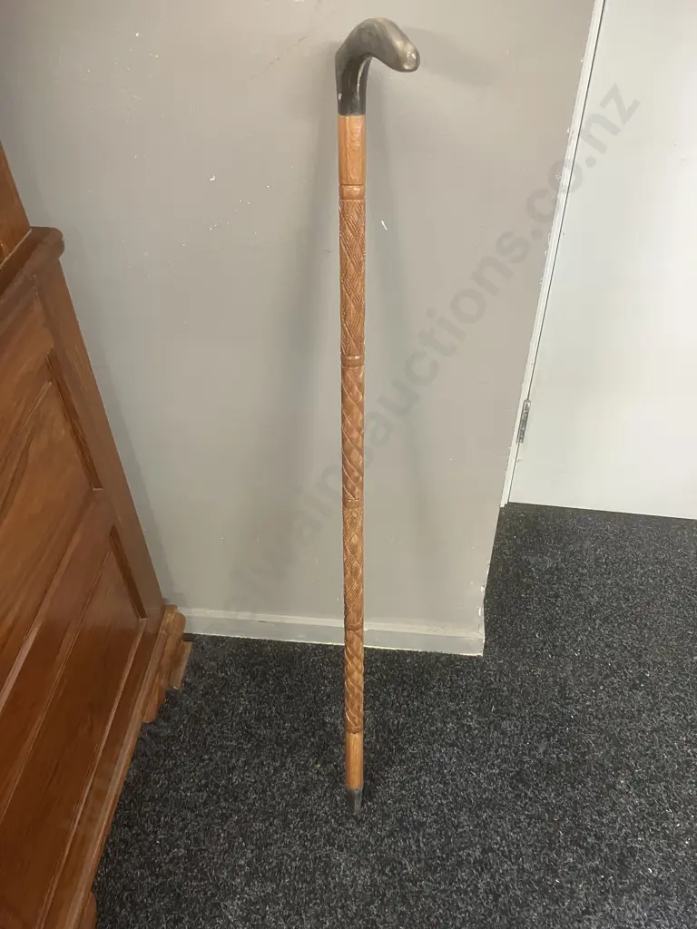 Vintage Walking Stick With Carved Shaft & Resin Handle. H94cm Image 1++