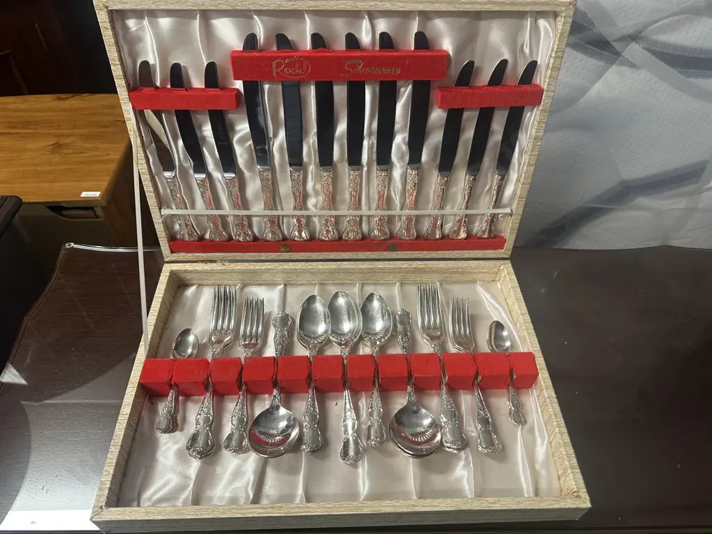 Canteen Of Rodd Camile Cutlery  Image 1++