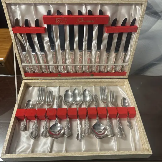 Canteen Of Rodd Camile Cutlery 