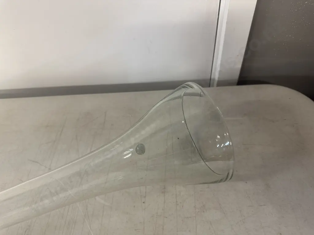 New Zealand Green Glass Yard Glass With Wooden Wall Bracket Image 1++