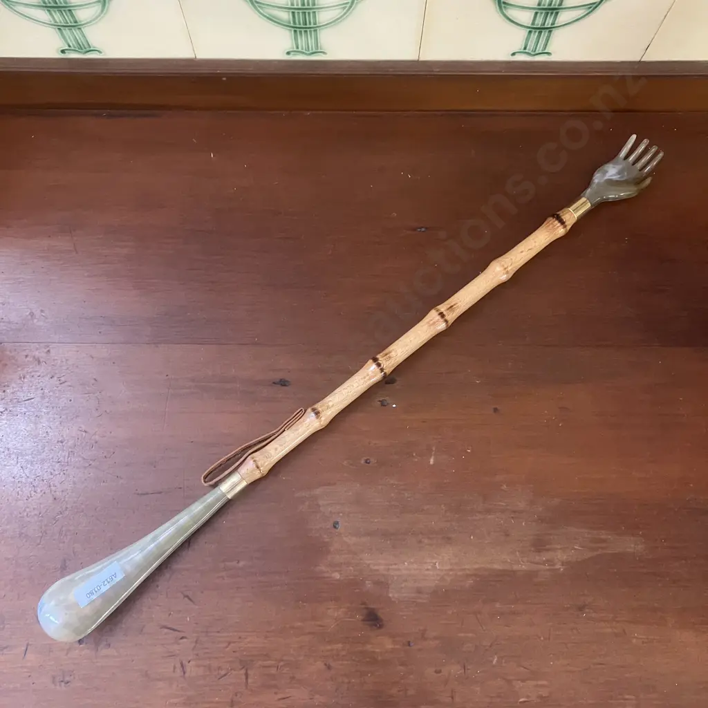 Vintage 1960s Italian Bamboo Shoe Horn Back Scratcher - Mid-Century Modern Image 1++