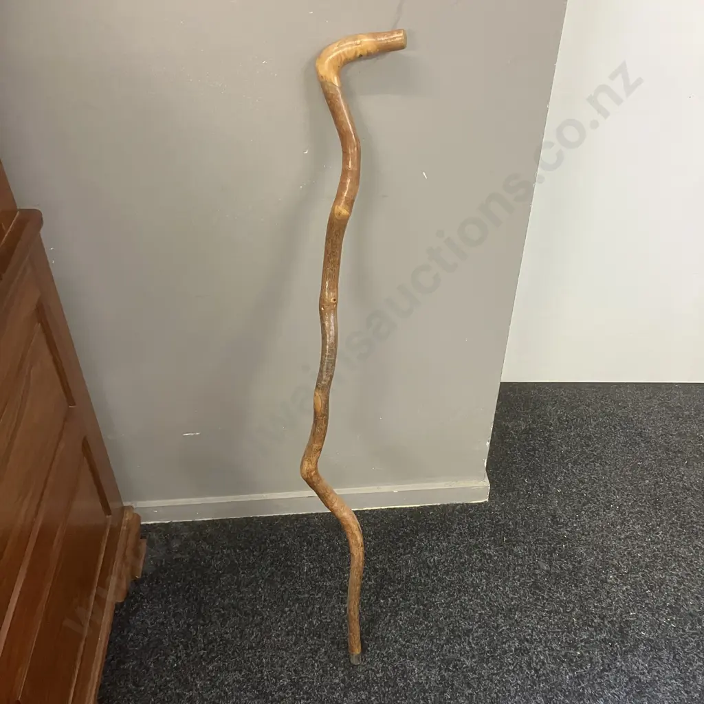 Vintage Natural Wooden Walking Stick. H97cm Image 1++