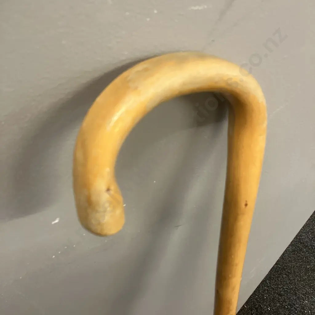 Wooden Walking Stick With Curved Handle. H92cm Image 1++