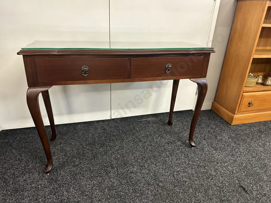 Baldwin Furniture Mahogany Console Table With Two Drawers, Cabriole Legs & Glass Top H70,W99,D37cm. Image 1++