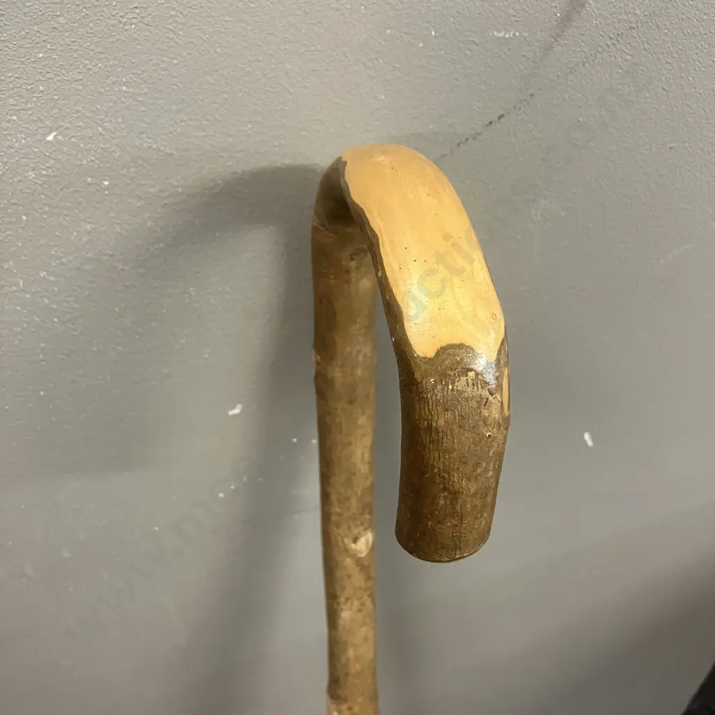 Vintage Natural Wood Walking Stick. H92cm Image 1++