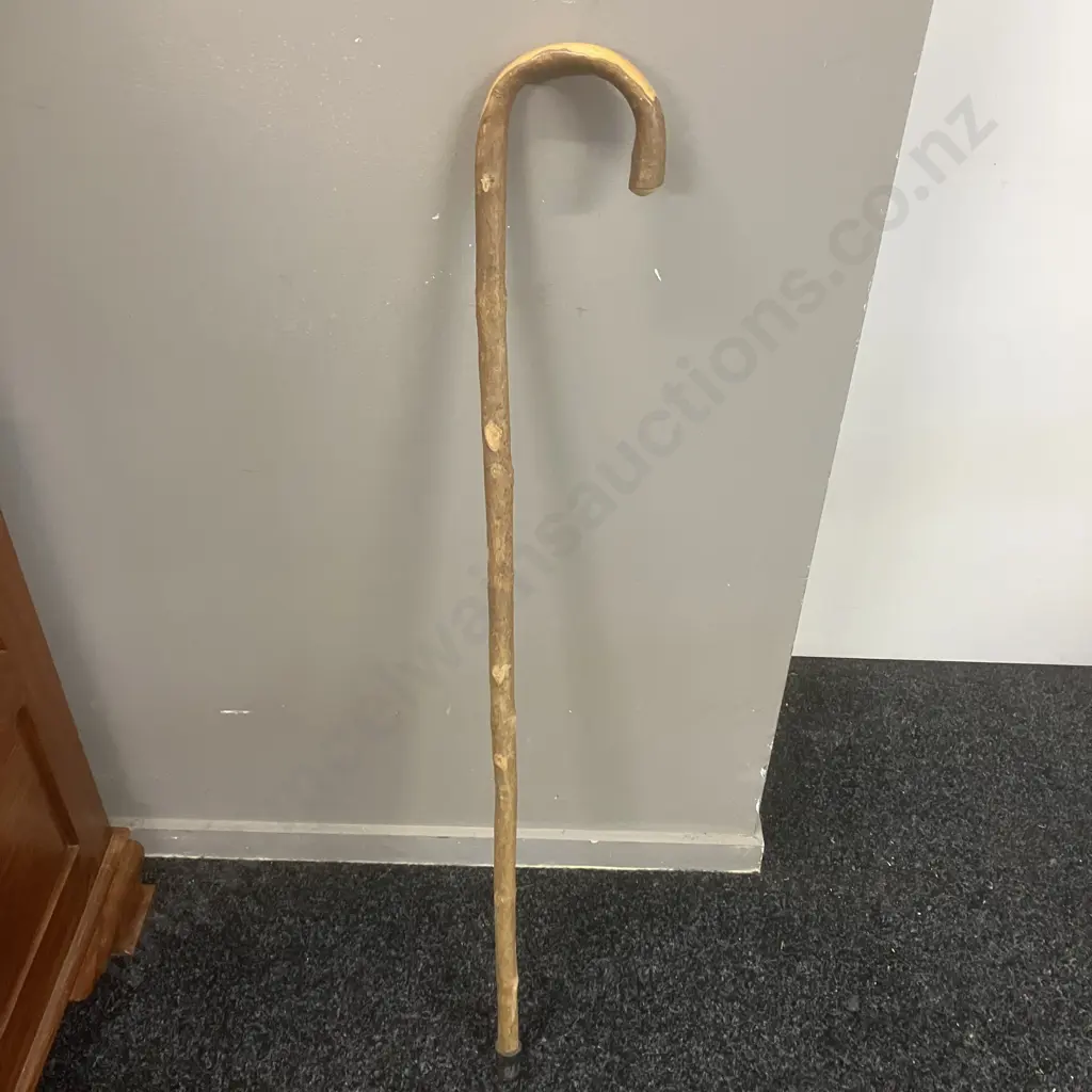 Vintage Natural Wood Walking Stick. H92cm Image 1++