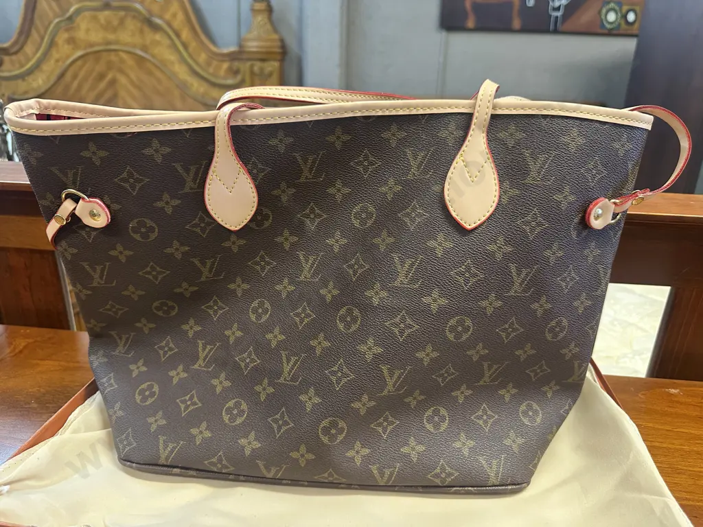 Louis Vuitton Branded Bag Image 1++
