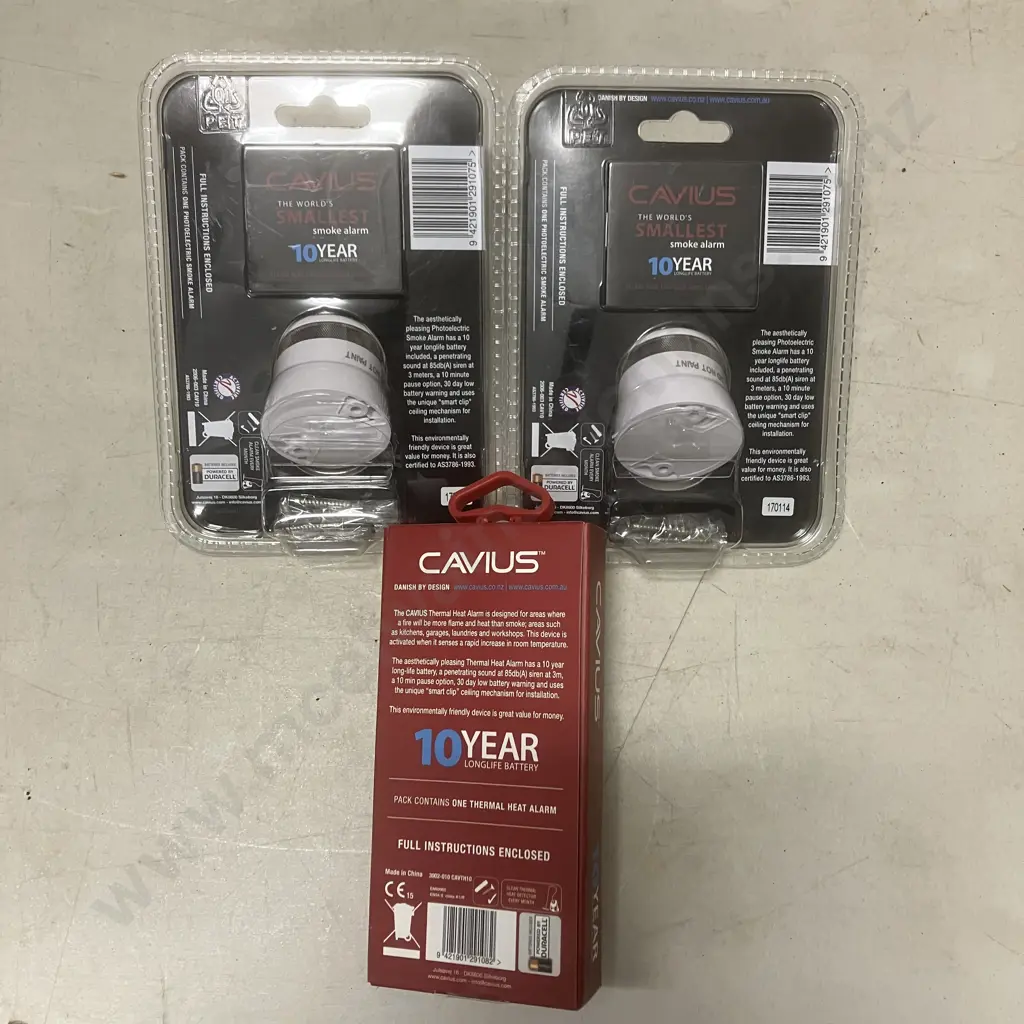 Pair of CAVIUS Smoke Alarms With A CAVIUS Thermal Heat Alarm Image 1++