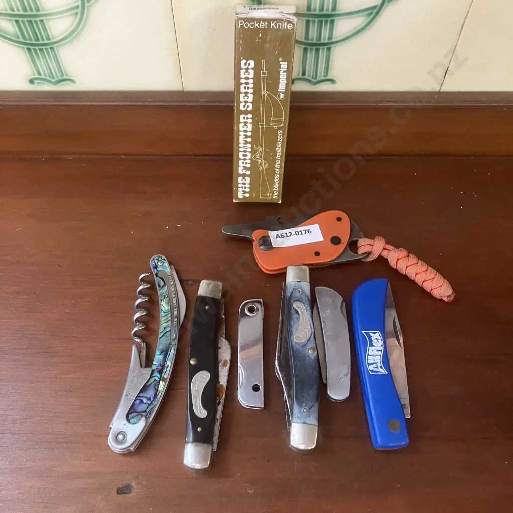 Vintage 1970s Frontier (Imperial) USA 4434 3 Blade Stockman Knife with Original Box, Assorted Other Knives Some AF Image 1++