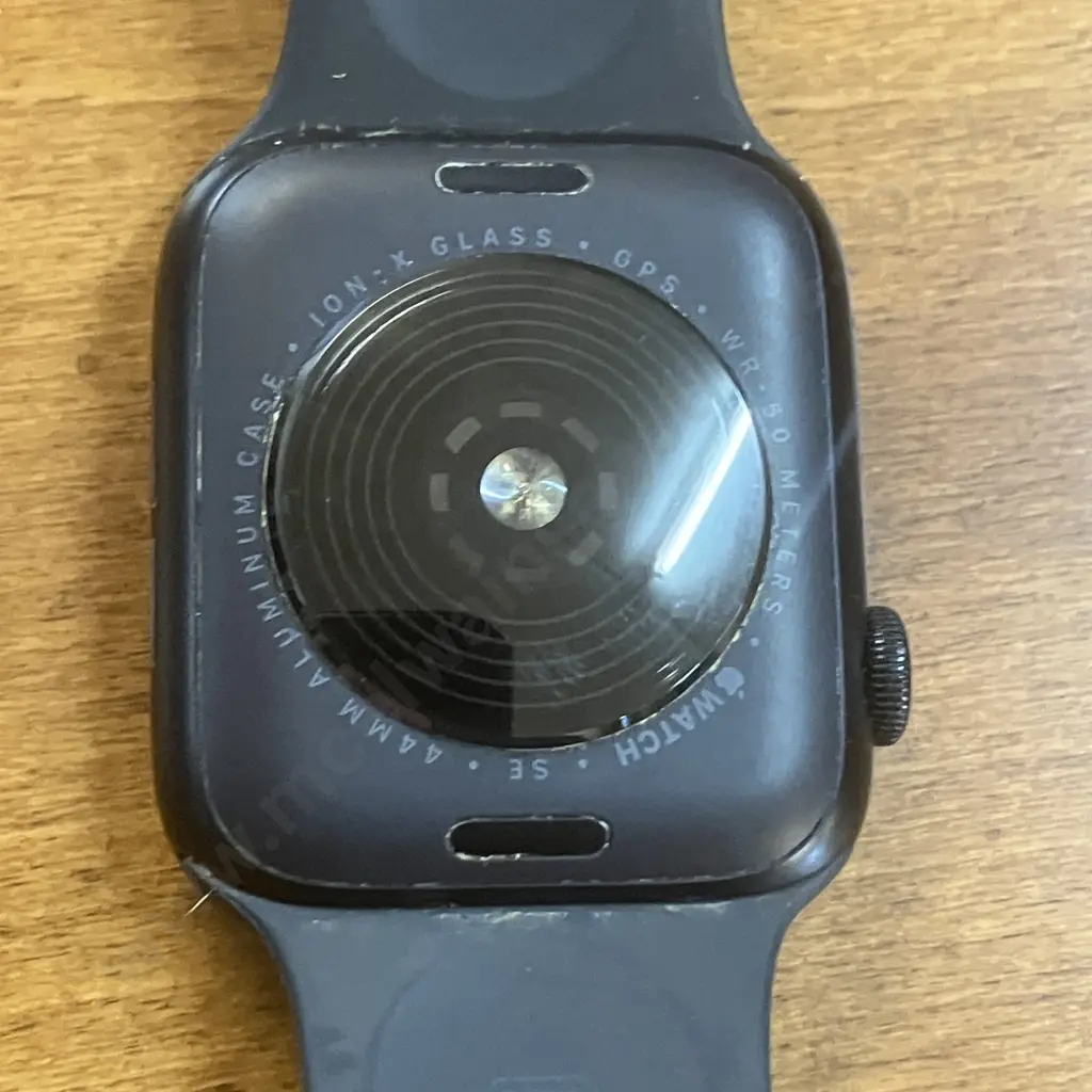 Apple Watch SE # MFZWGWWFL X2723 Image 1++