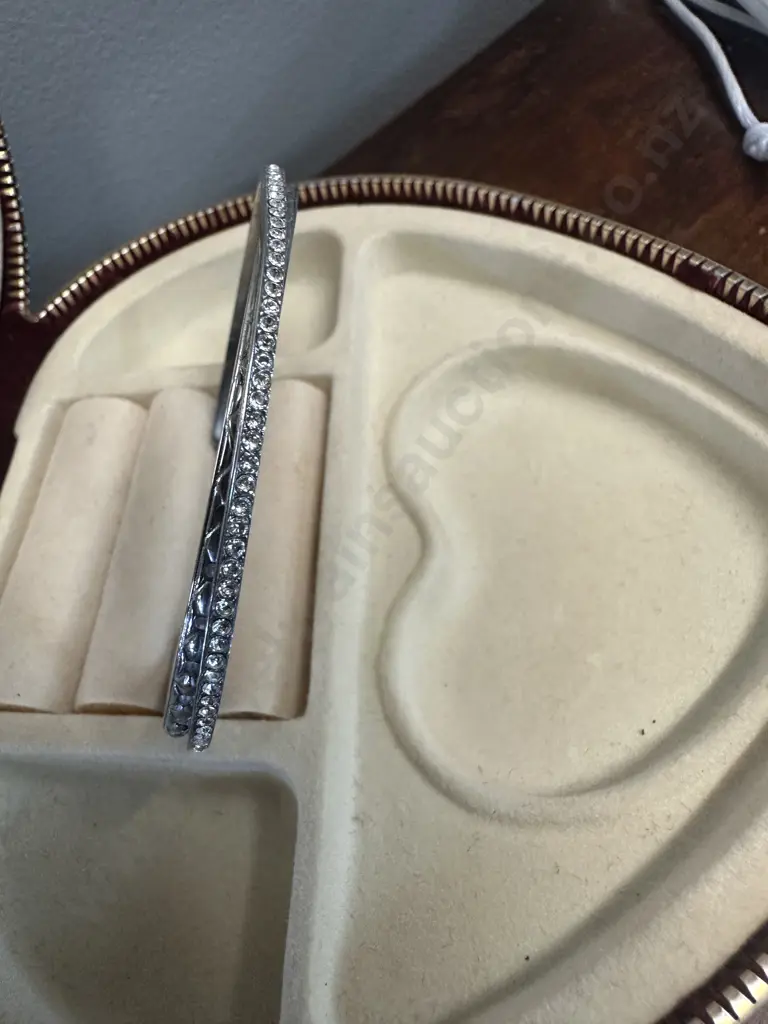 Silver GUESS Bracelet Image 1++