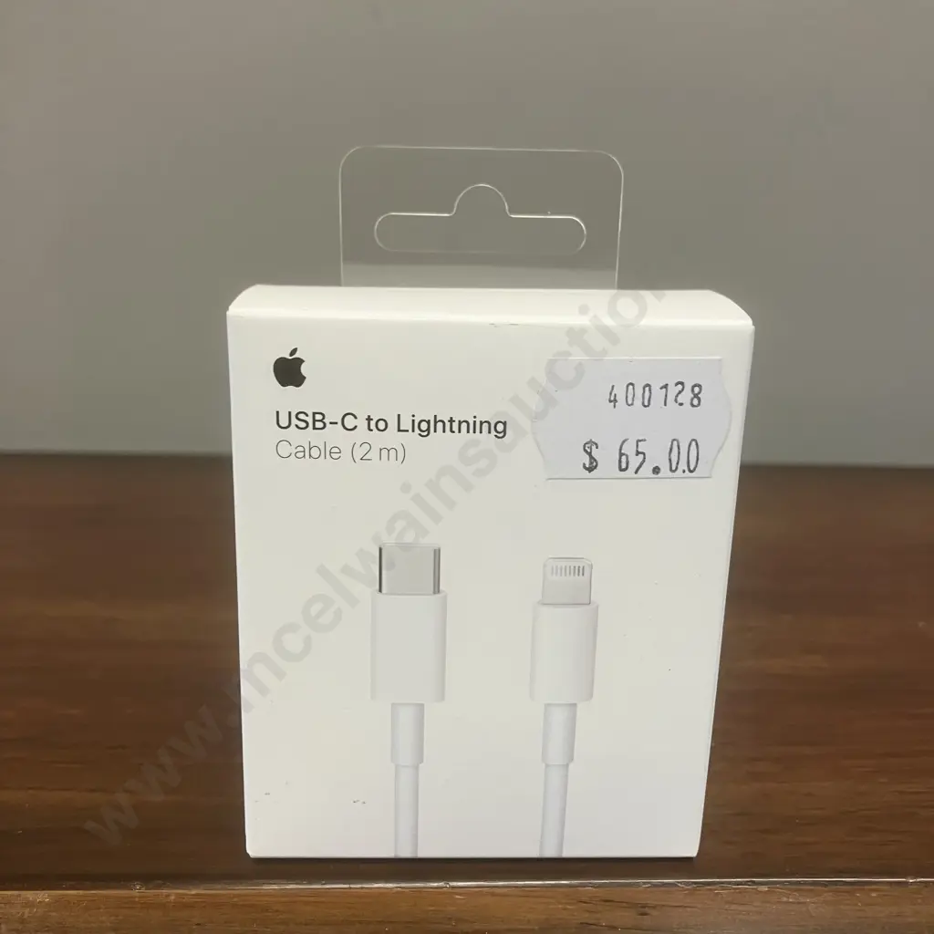 Apple USB-C to Lightning Cable (2m) Image 1++