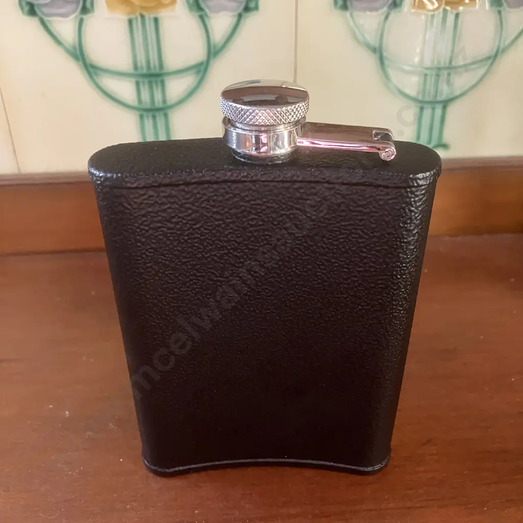 NZ All Blacks Islay Mist Scotch Whisky Hip Flask Image 1++