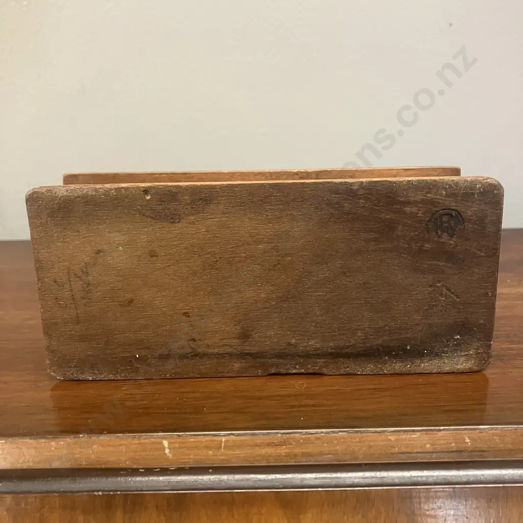 Art Deco Amsterdamse School - Carved Batik Pattern Stamp Box, Signed 'RW' c1910-1930 Image 1++