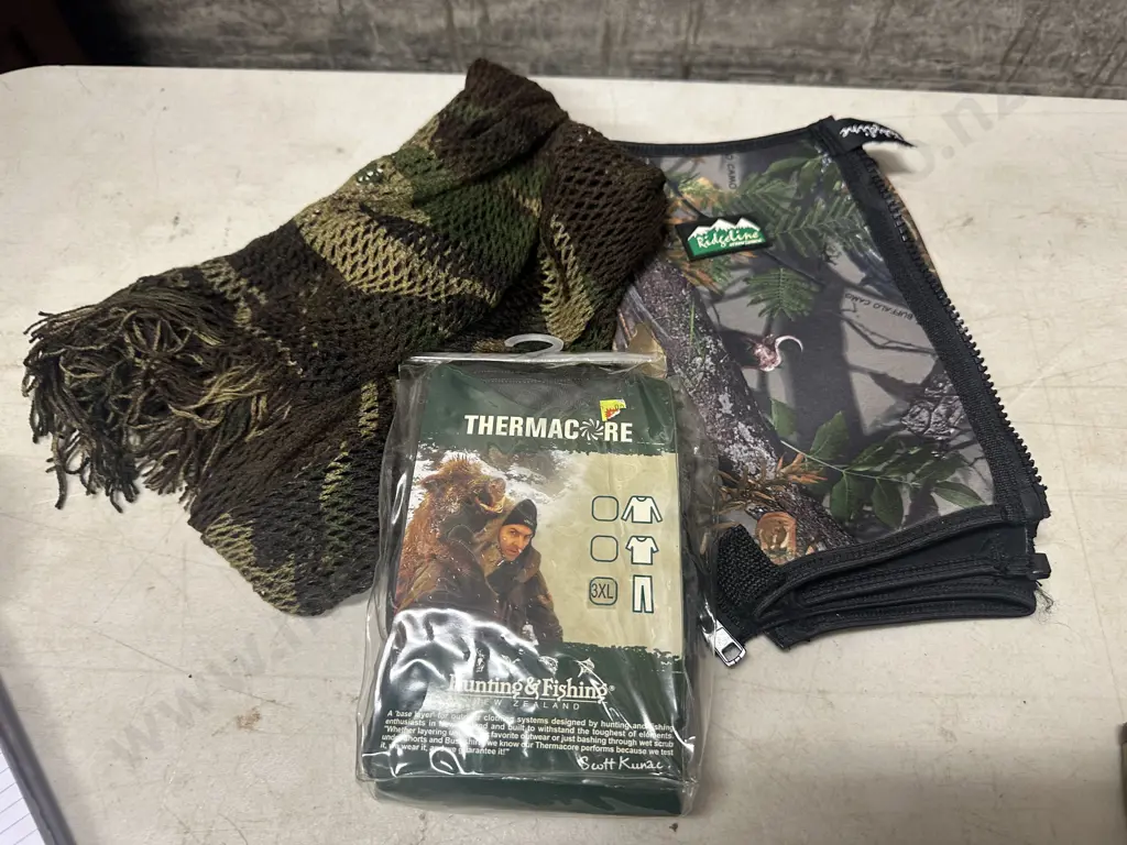 Gaiters & Hunting & Fishing Thermals 3XL & Scarf Image 1++